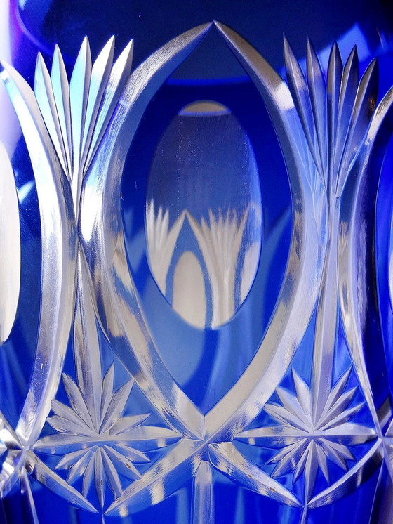 Image 1 of Vase Cristal De Bohème Doublé Cobalt Taillé Vintage/Ancien