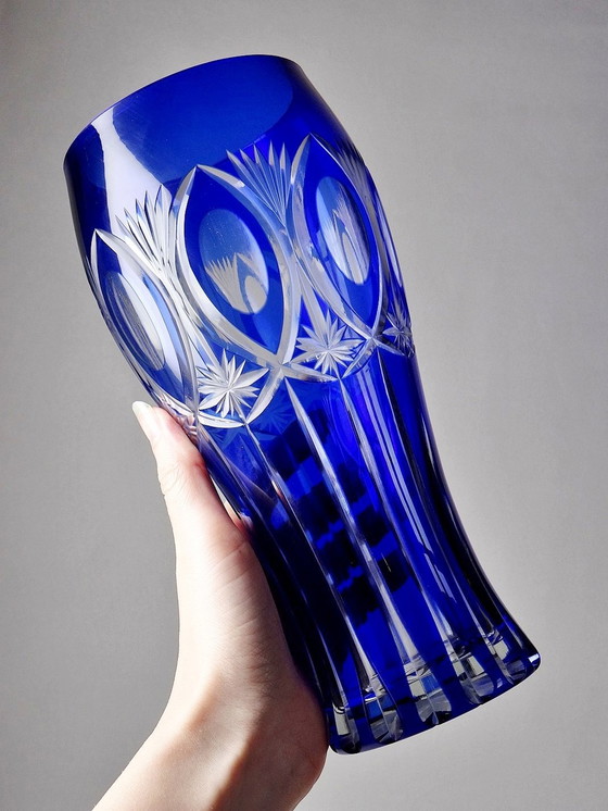 Image 1 of Vase Cristal De Bohème Doublé Cobalt Taillé Vintage/Ancien