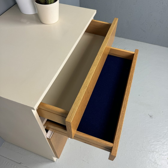 Image 1 of Commode vintage en bois avec abattant