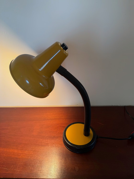 Image 1 of Lampe De Bureau Veneta Lumi Jaune Années 80