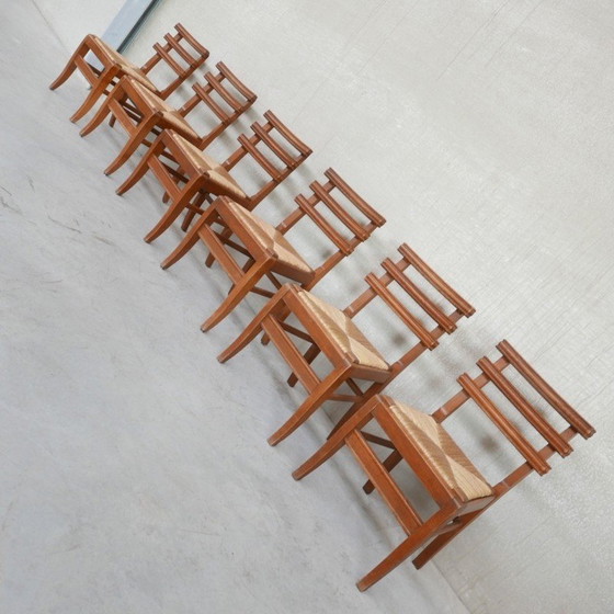 Image 1 of Ensemble de 6 chaises de salle à manger en bois de chêne français du milieu du siècle, années 1950