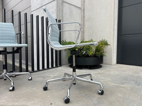 Image 1 of 4X Vitra Ea117 Hopsak Fauteuils pivotants