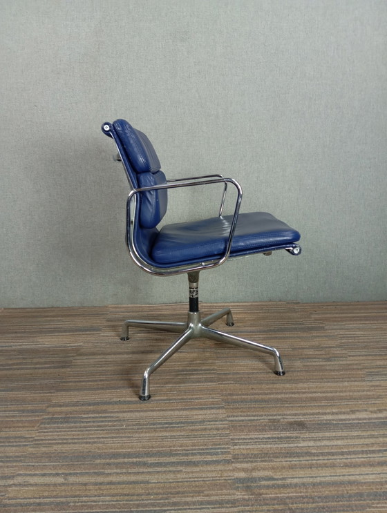 Image 1 of 1X Vitra Soft Pad Chair Ea 208