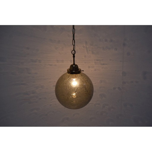 Lampe suspendue vintage en verre et laiton, Tchécoslovaquie, années 1960