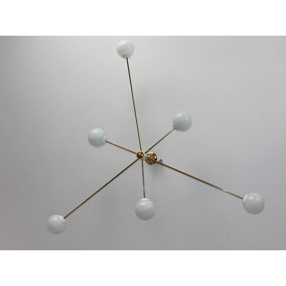 Image 1 of Lustre vintage en laiton et verre, 1960