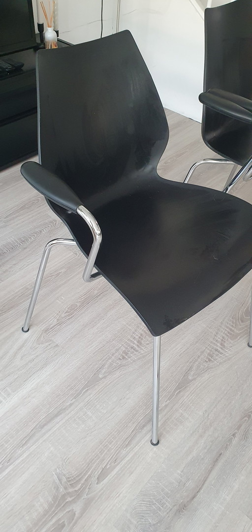 2X accoudoirs Kartell Maui Black Mer