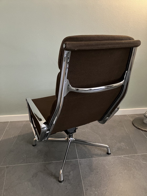 Image 1 of Eames Ea 222 Soft Pad Lounge Chair 1987 Vintage Vitra Design