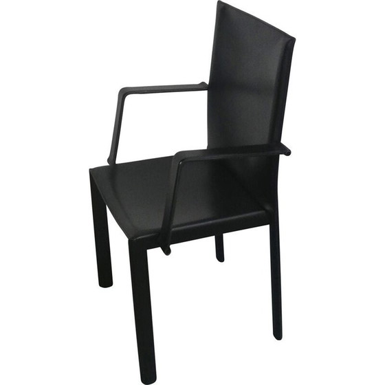 Image 1 of Chaise vintage en cuir noir avec accoudoirs par Enrico Pellizzoni