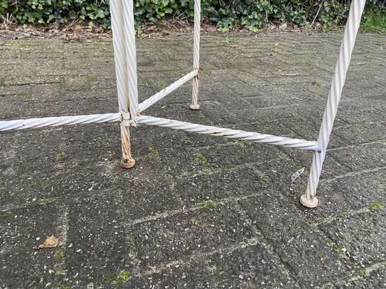 Image 1 of Ensemble de 2 bancs de jardin en fer et table de jardin ovale, blanc