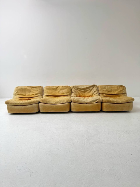 Image 1 of Set de 4 fauteuils et 3 poufs trois points Cor (58) 1960Er