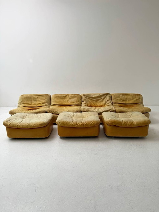 Set de 4 fauteuils et 3 poufs trois points Cor (58) 1960Er