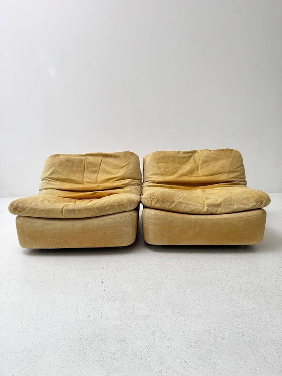 Image 1 of Set de 4 fauteuils et 3 poufs trois points Cor (58) 1960Er