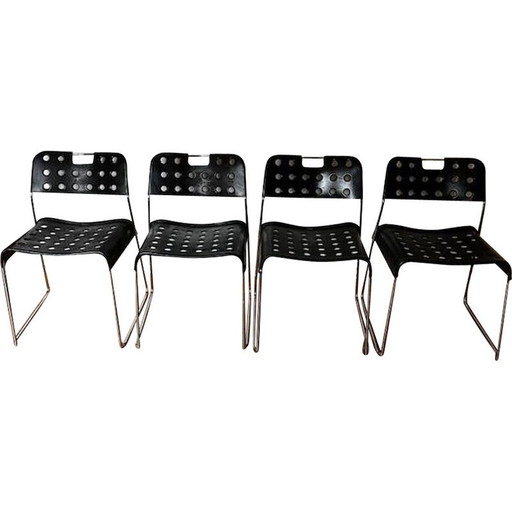 Ensemble de 4 chaises noires vintage Omstak par Rodney Kinsman