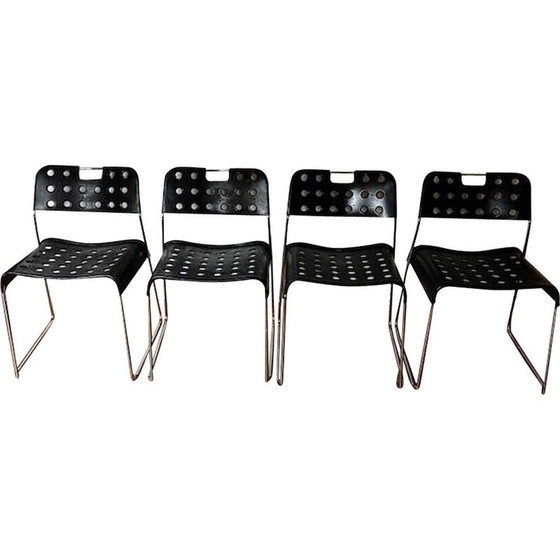 Image 1 of Ensemble de 4 chaises noires vintage Omstak par Rodney Kinsman