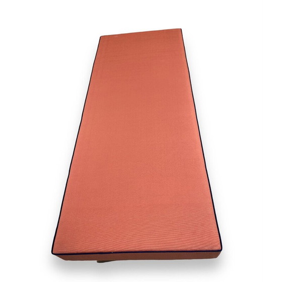 Image 1 of Lit de jour vintage en teck massif et toile de coton par Jeanneret, France 1957