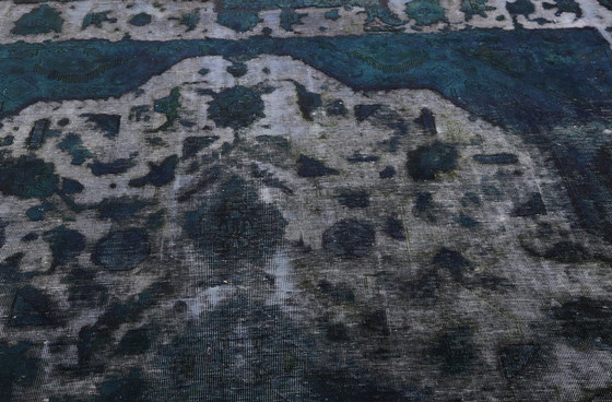 Image 1 of Tapis persan surteint Vintage Distressed Design contemporain
