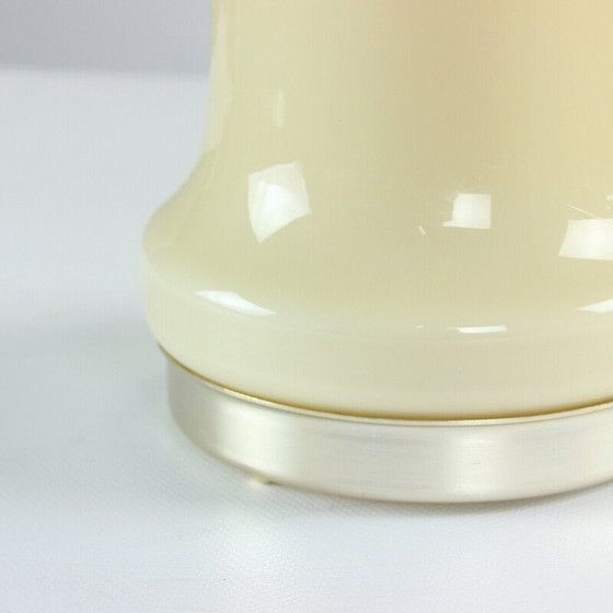 Image 1 of Lampe de table vintage en verre opalin beige par Ivan Jakes pour Opp Jihlava, Tchécoslovaquie 1960