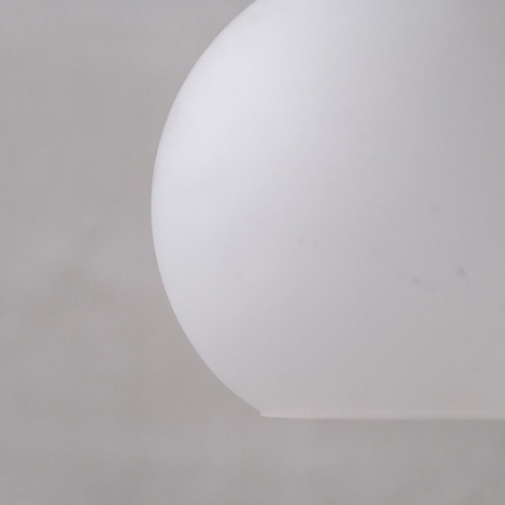 Image 1 of Paire de lampes suspendues en verre gravé, France 1960