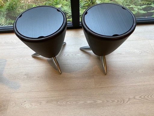 2x Leolux Tamtam Side Tables