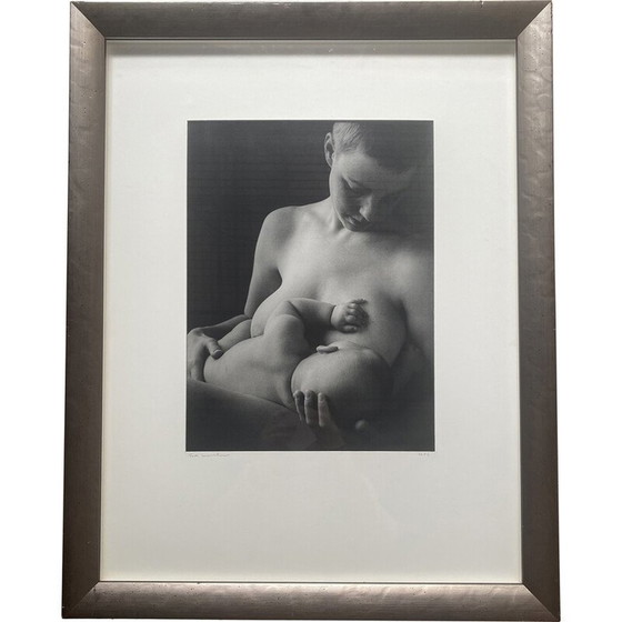 Image 1 of Tirage argentique vintage "Mère et enfant" de Fritz Monshouwer, 1986