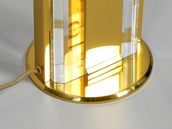 Image 1 of Très rare lampe de table Xxl en laiton et verre des années 1970 de la collection Vereinigte Werkstätten