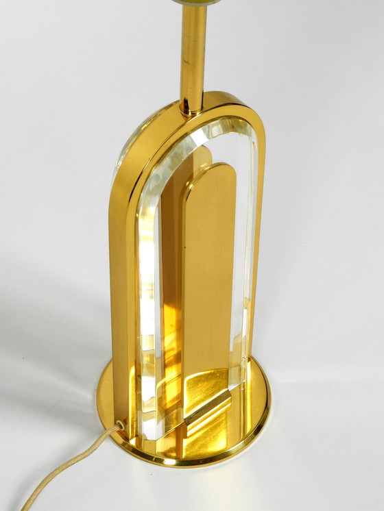 Image 1 of Très rare lampe de table Xxl en laiton et verre des années 1970 de la collection Vereinigte Werkstätten
