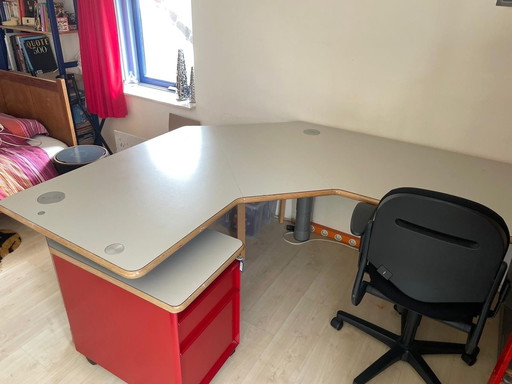 Bureau d'angle Gispen avec bloc-tiroirs