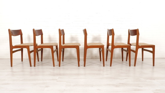 Image 1 of Ensemble de 6 chaises de salle à manger | Vintage | Re-upholstered