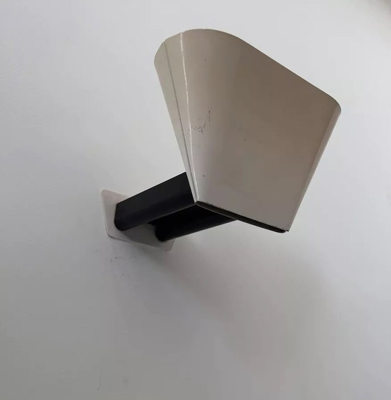 Image 1 of Applique Moderniste En Métal Laqué Crème Et Noir, Italie 1970