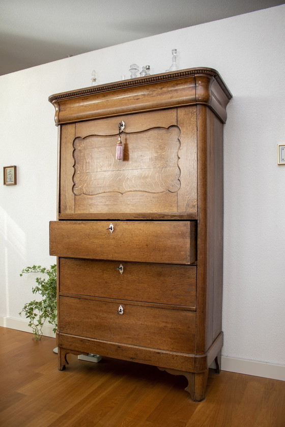 Image 1 of Secretaire