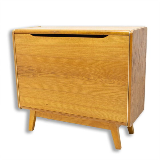 Image 1 of Commode vintage en hêtre par Bohumil Landsman pour Jitona, Tchécoslovaquie 1960