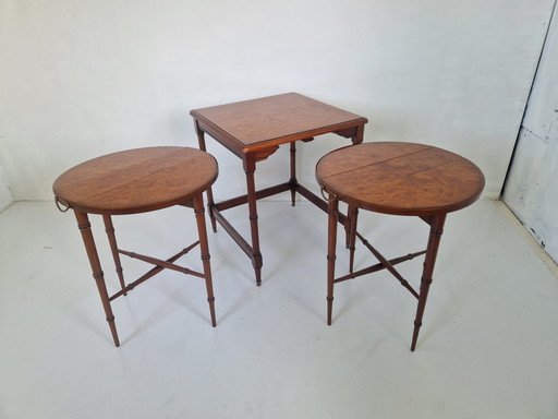 Tables gigognes en bois d'acajou