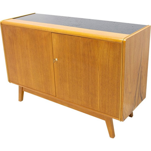 Buffet du milieu du siècle par Hubert Nepožitek et Bohumil Landsman pour Jitona, 1960s
