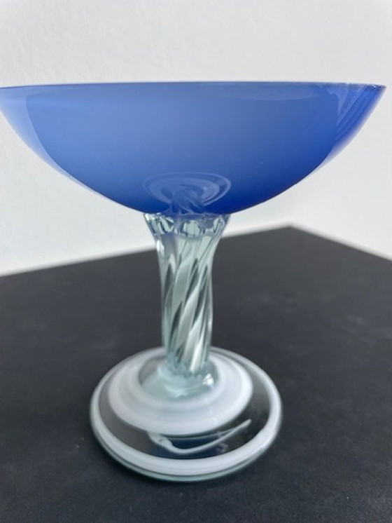 Image 1 of Élégant calice en verre de Murano bleu, blanc et transparent