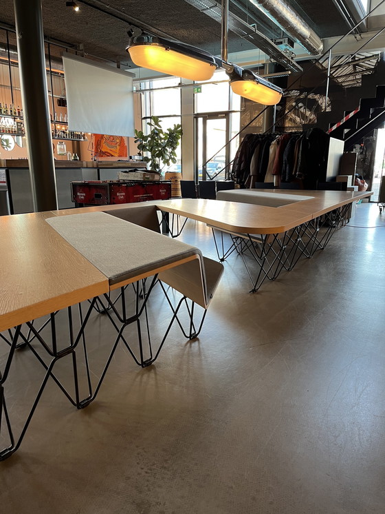 Image 1 of Table de l'espace de travail de l'épreuve