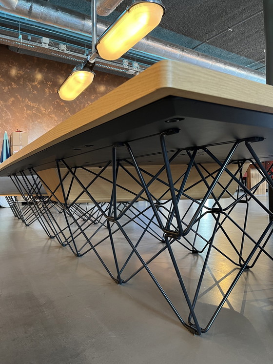 Image 1 of Table de l'espace de travail de l'épreuve