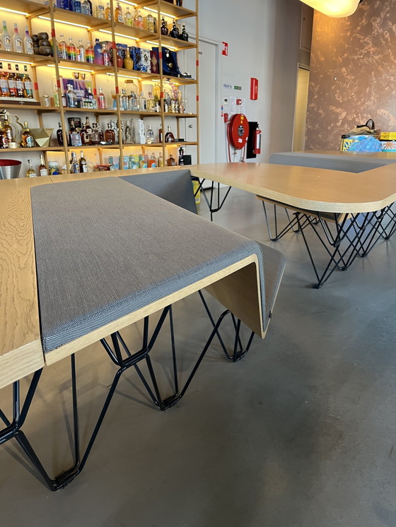 Image 1 of Table de l'espace de travail de l'épreuve