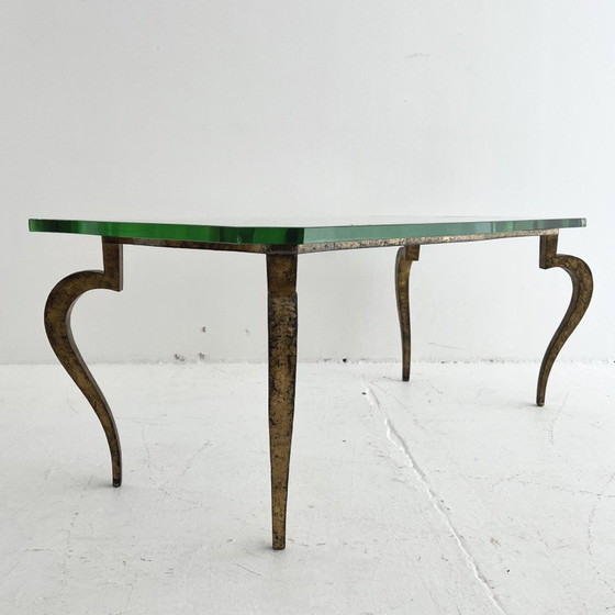 Image 1 of Table basse vintage en fer doré et verre par Maison Ramsay