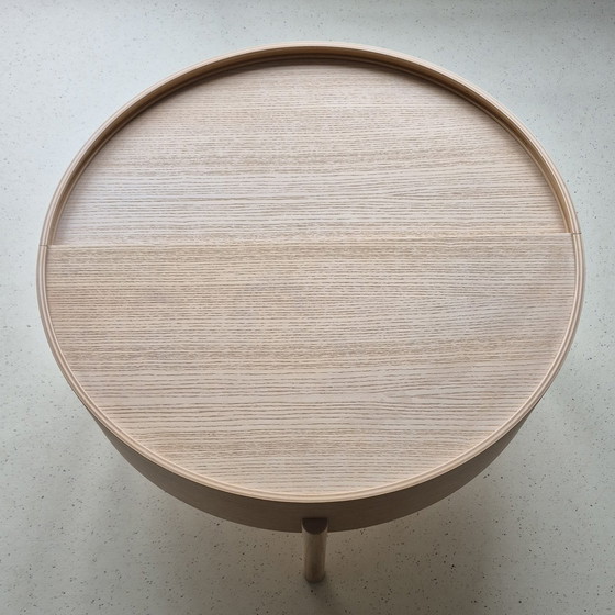 Image 1 of Table basse Forest Arc 66 cm Bois de frêne pigmenté blanc