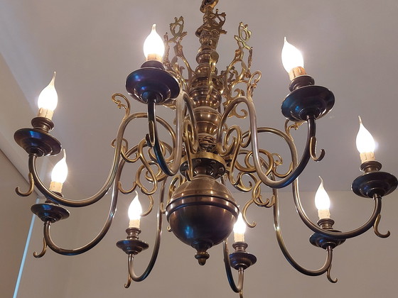 Image 1 of Lustre hollandais en laiton avec 8 bougies vers 1960 Vintage