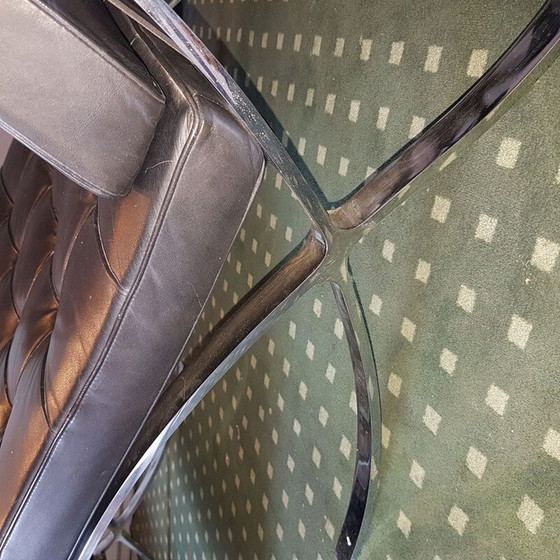 Image 1 of Paire de fauteuils en cuir vintage "Barcelona" par Mies Van Der Rohe pour knoll, 1970