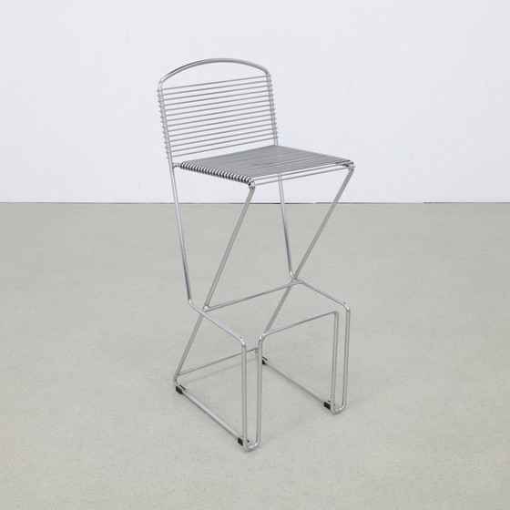 Image 1 of 3X Tabouret de bar postmoderne chromé, 1980S