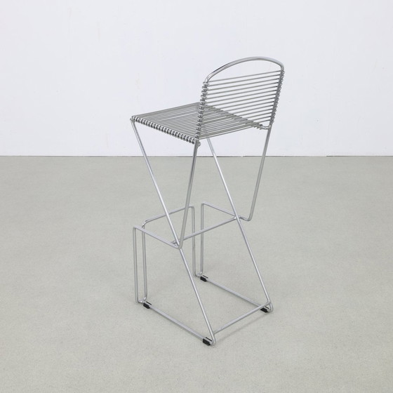 Image 1 of 3X Tabouret de bar postmoderne chromé, 1980S