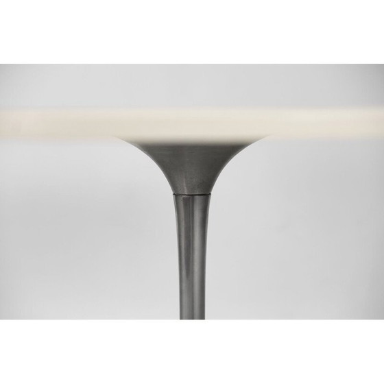 Image 1 of Table ronde scandinave vintage en métal tulipe, 1970
