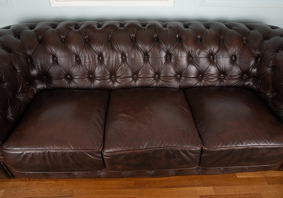 Image 1 of Canapé en cuir Chesterfield - Marron