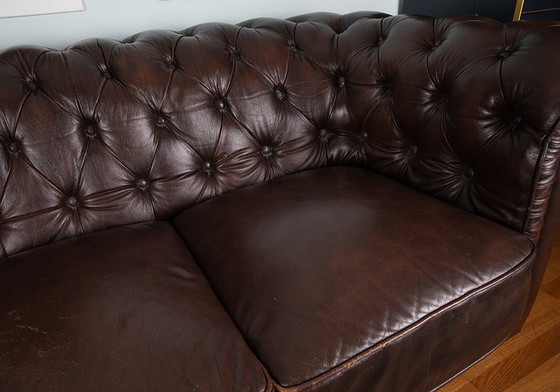 Image 1 of Canapé en cuir Chesterfield - Marron