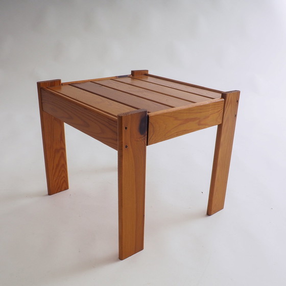 Image 1 of Table d'appoint en pin 70S
