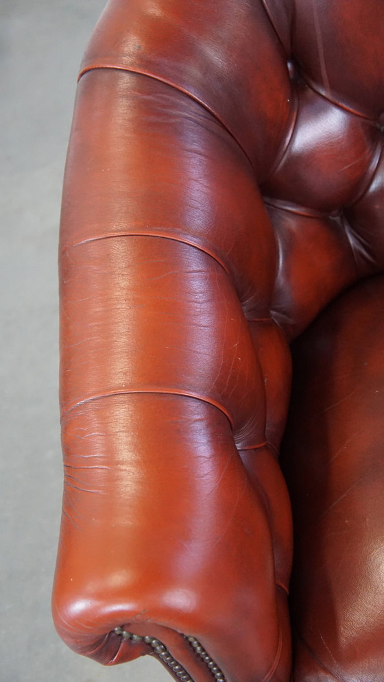 Image 1 of Chaise Chesterfield Club en cuir de boeuf rouge