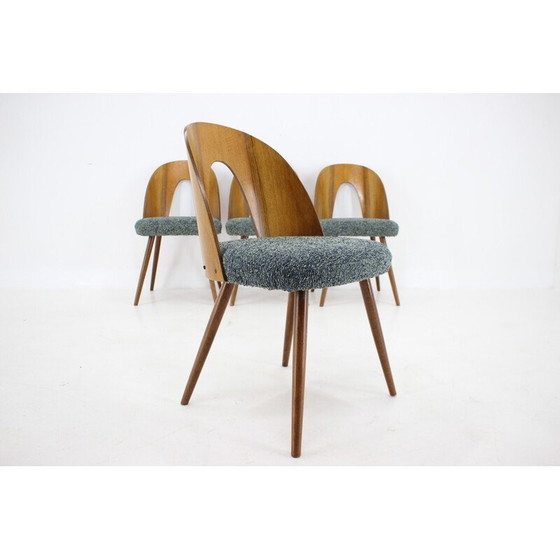 Image 1 of Ensemble de 4 chaises de salle à manger vintage en noyer par Antonin Suman, Tchécoslovaquie années 1960