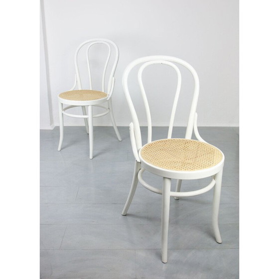 Image 1 of Ensemble de 4 chaises blanches vintage No. 18 modèle par Michael Thonet
